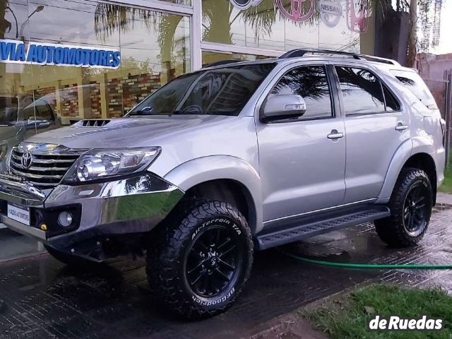 Toyota Hilux SW4 Usado en San Juan, deRuedas