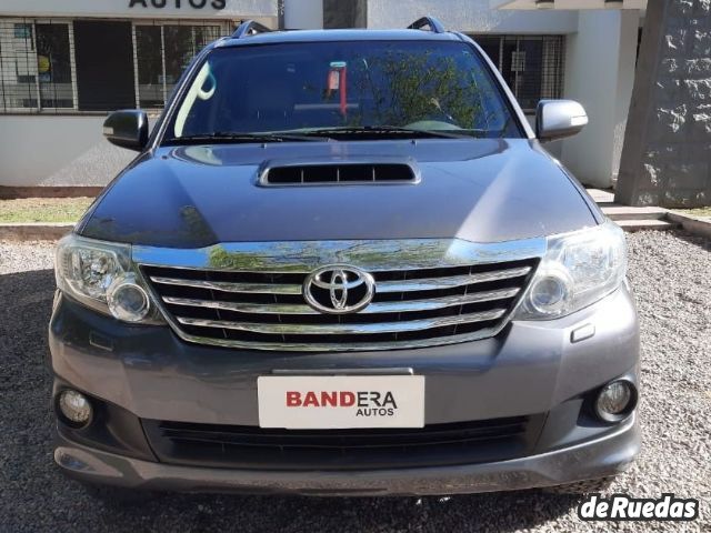 Toyota Hilux SW4 Usado en Mendoza, deRuedas