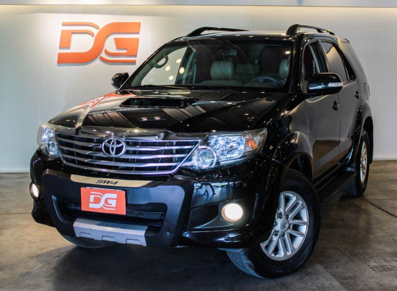Toyota Hilux SW4 Usado en Córdoba, deRuedas