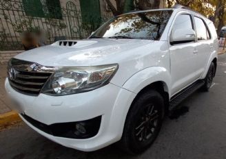 Toyota Hilux SW4 Usado en San Juan Financiado