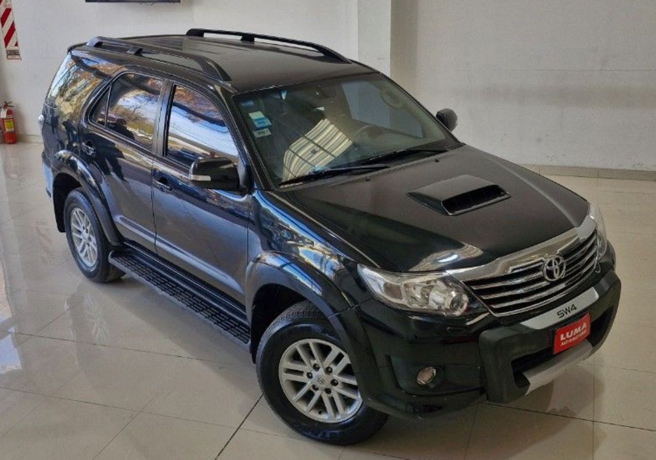 Toyota Hilux SW4 Usado Financiado en Mendoza, deRuedas