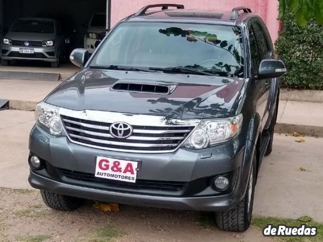 Toyota Hilux SW4 Usado en Mendoza, deRuedas