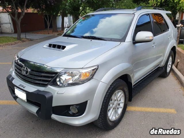Toyota Hilux SW4 Usado en Mendoza, deRuedas