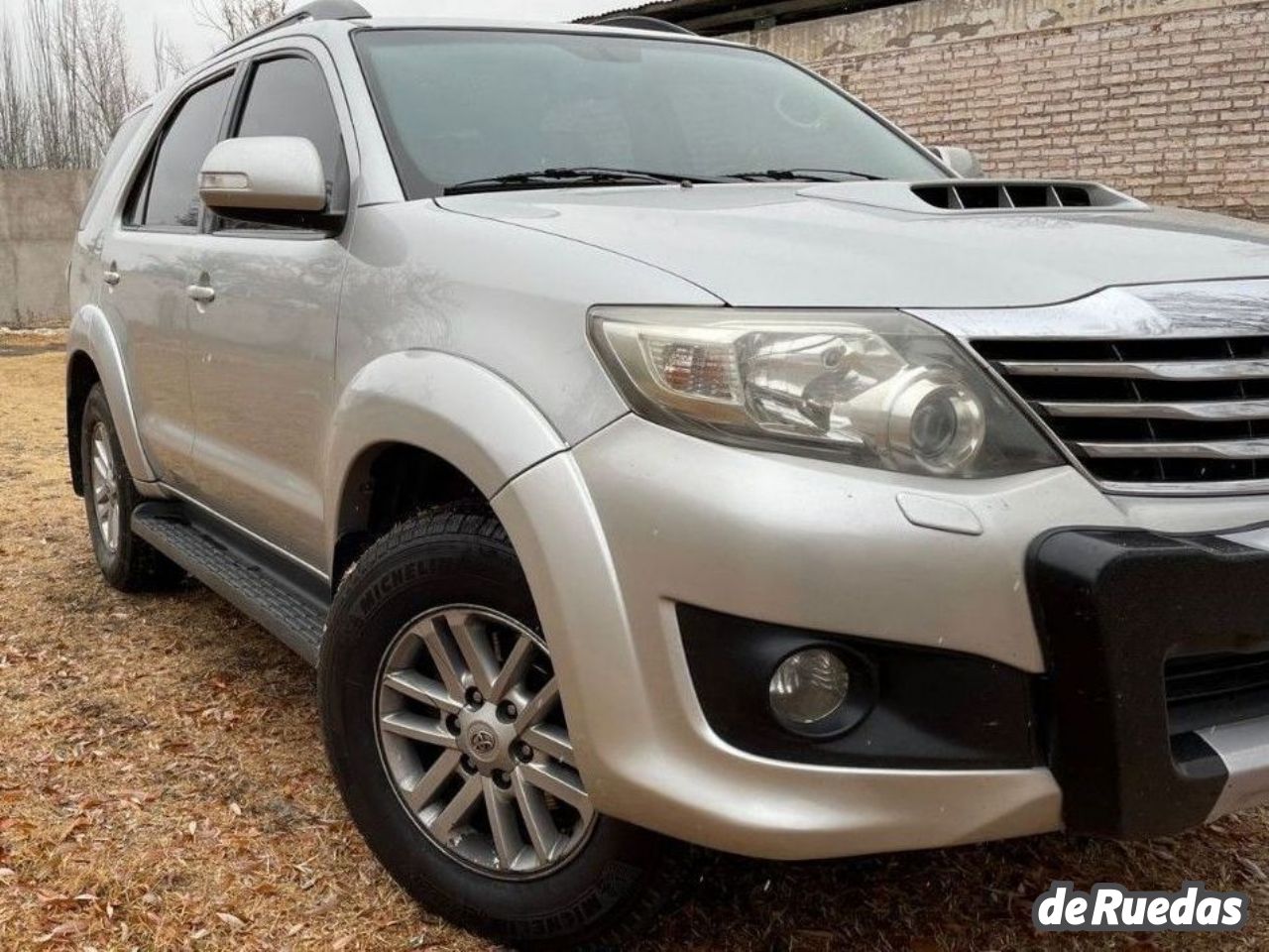 Toyota Hilux SW4 Usado en Mendoza, deRuedas