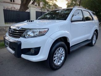 Toyota Hilux SW4 Usado en San Juan Financiado