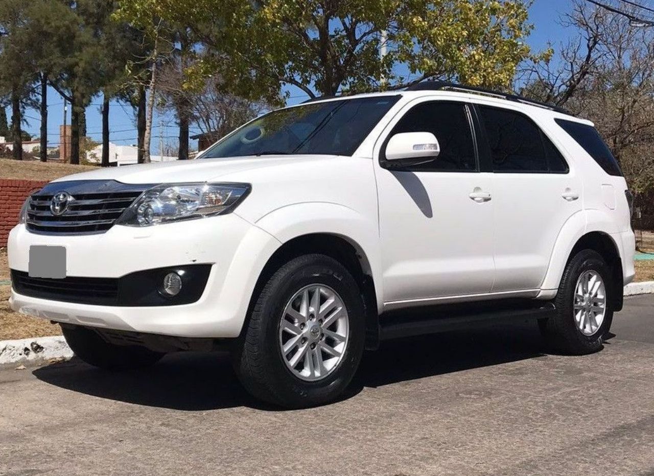 Toyota Hilux SW4 Usado en Córdoba, deRuedas