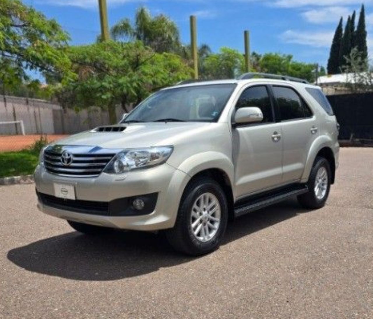 Toyota Hilux SW4 Usado en Mendoza, deRuedas