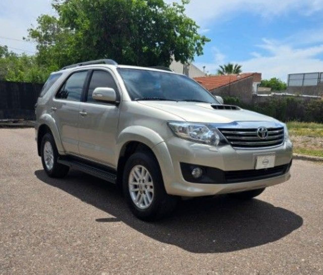 Toyota Hilux SW4 Usado en Mendoza, deRuedas