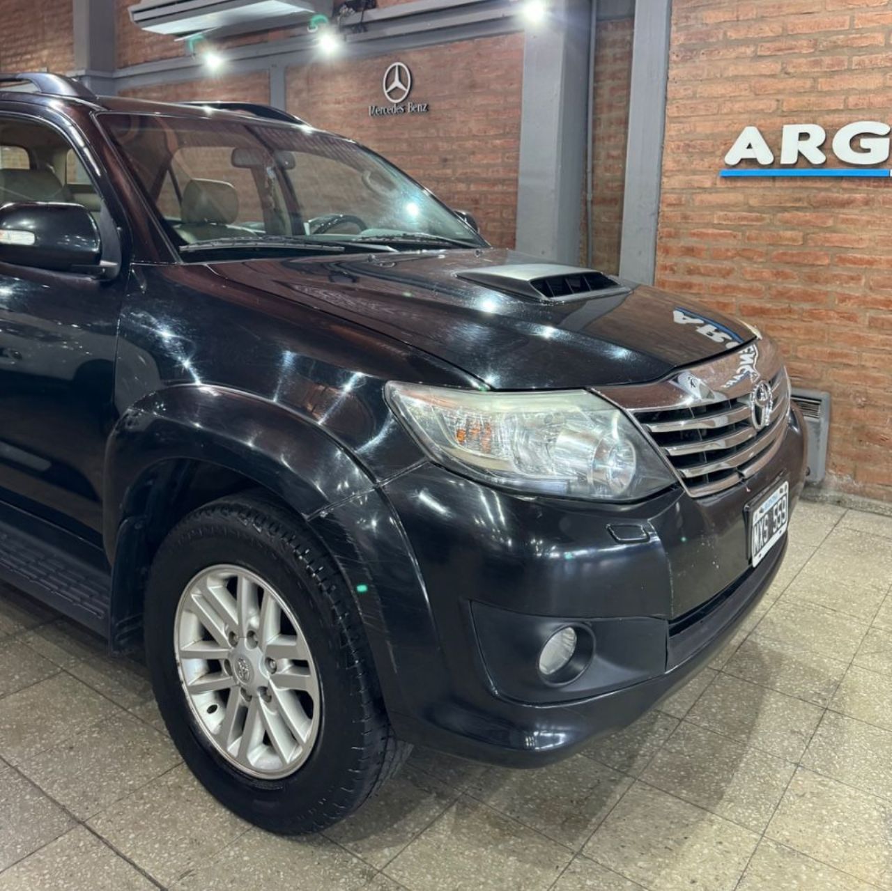Toyota Hilux SW4 Usado Financiado en San Juan, deRuedas