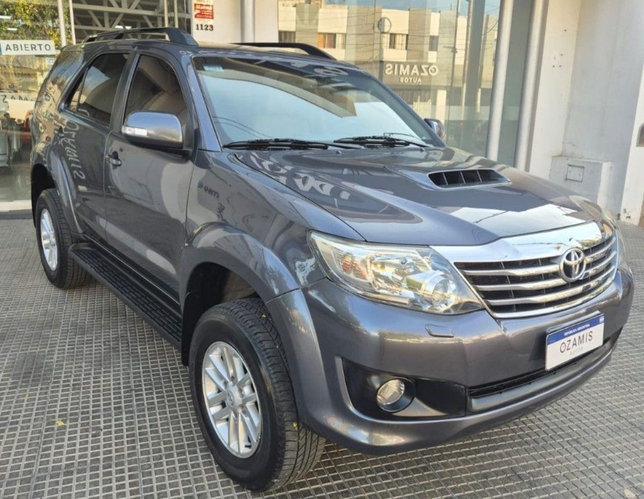 Toyota Hilux SW4 Usado Financiado en Mendoza, deRuedas