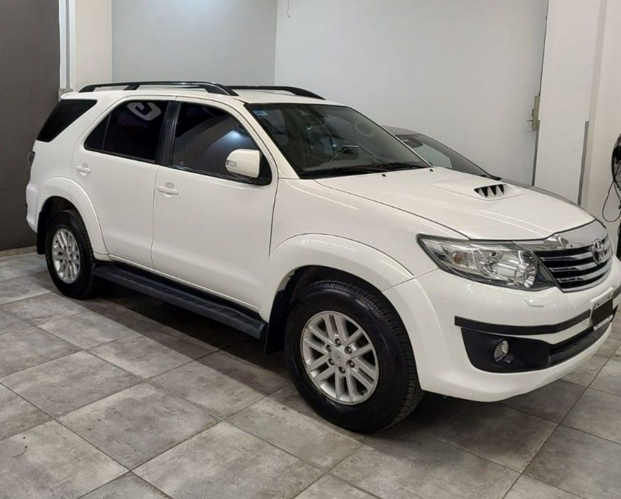 Toyota Hilux SW4 Usado Financiado en San Juan, deRuedas