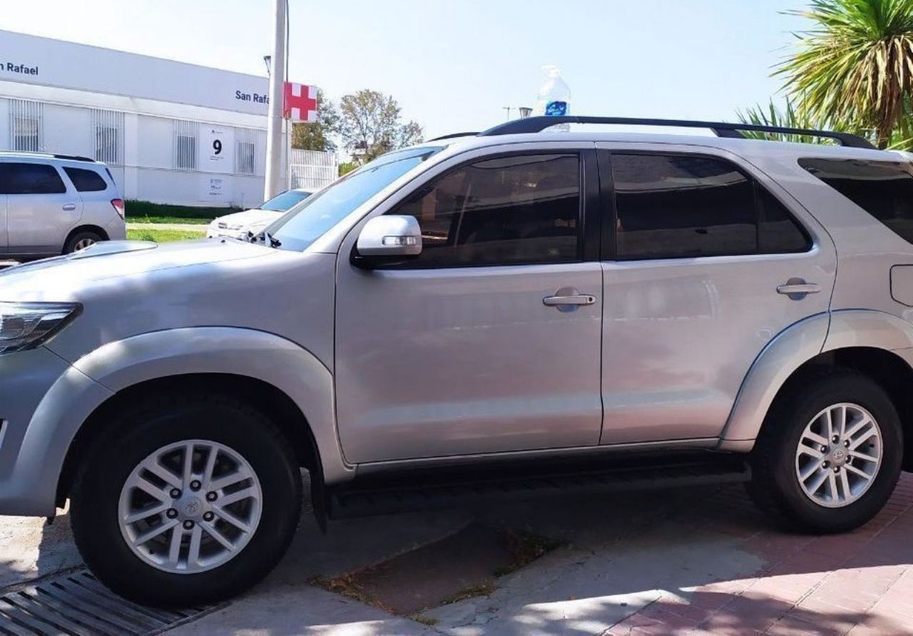 Toyota Hilux SW4 Usado en Mendoza, deRuedas