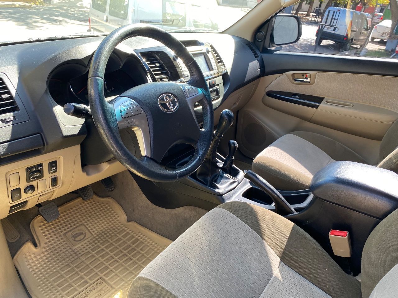 Toyota Hilux SW4 Usado Financiado en Mendoza, deRuedas