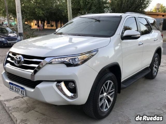 Toyota Hilux SW4 Usado en Mendoza, deRuedas