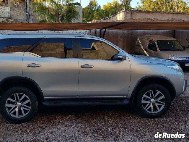 Toyota Hilux SW4 Usado en Mendoza, deRuedas
