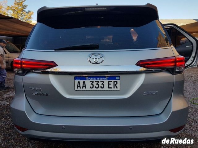 Toyota Hilux SW4 Usado en Mendoza, deRuedas