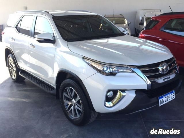 Toyota Hilux SW4 Usado en Mendoza, deRuedas