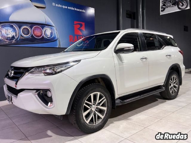 Toyota Hilux SW4 Usado en Mendoza, deRuedas