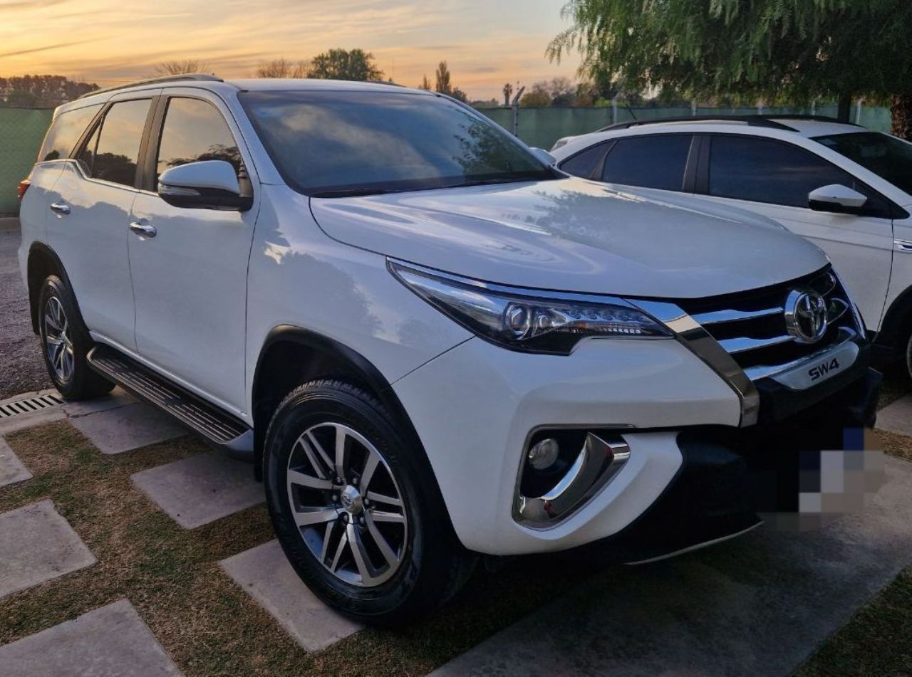 Toyota Hilux SW4 Usado en Mendoza, deRuedas