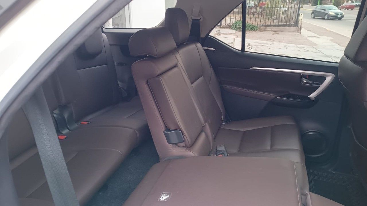 Toyota Hilux SW4 Usado en Mendoza, deRuedas