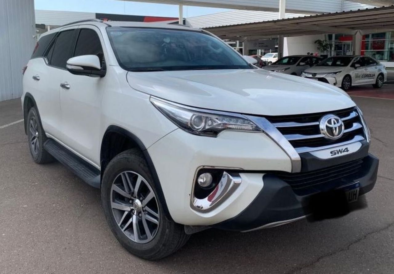 Toyota Hilux SW4 Usado en Mendoza, deRuedas