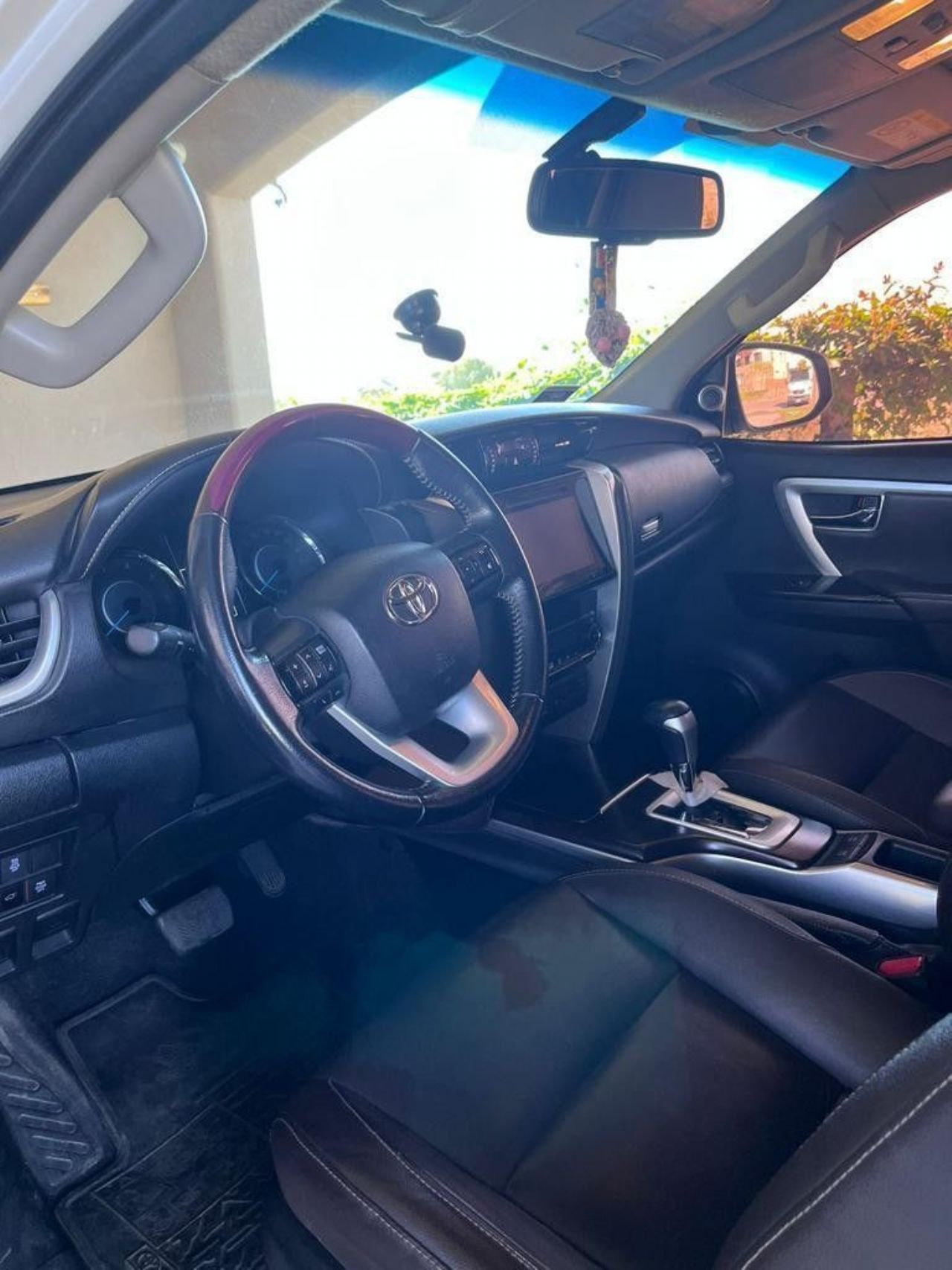 Toyota Hilux SW4 Usado en Mendoza, deRuedas