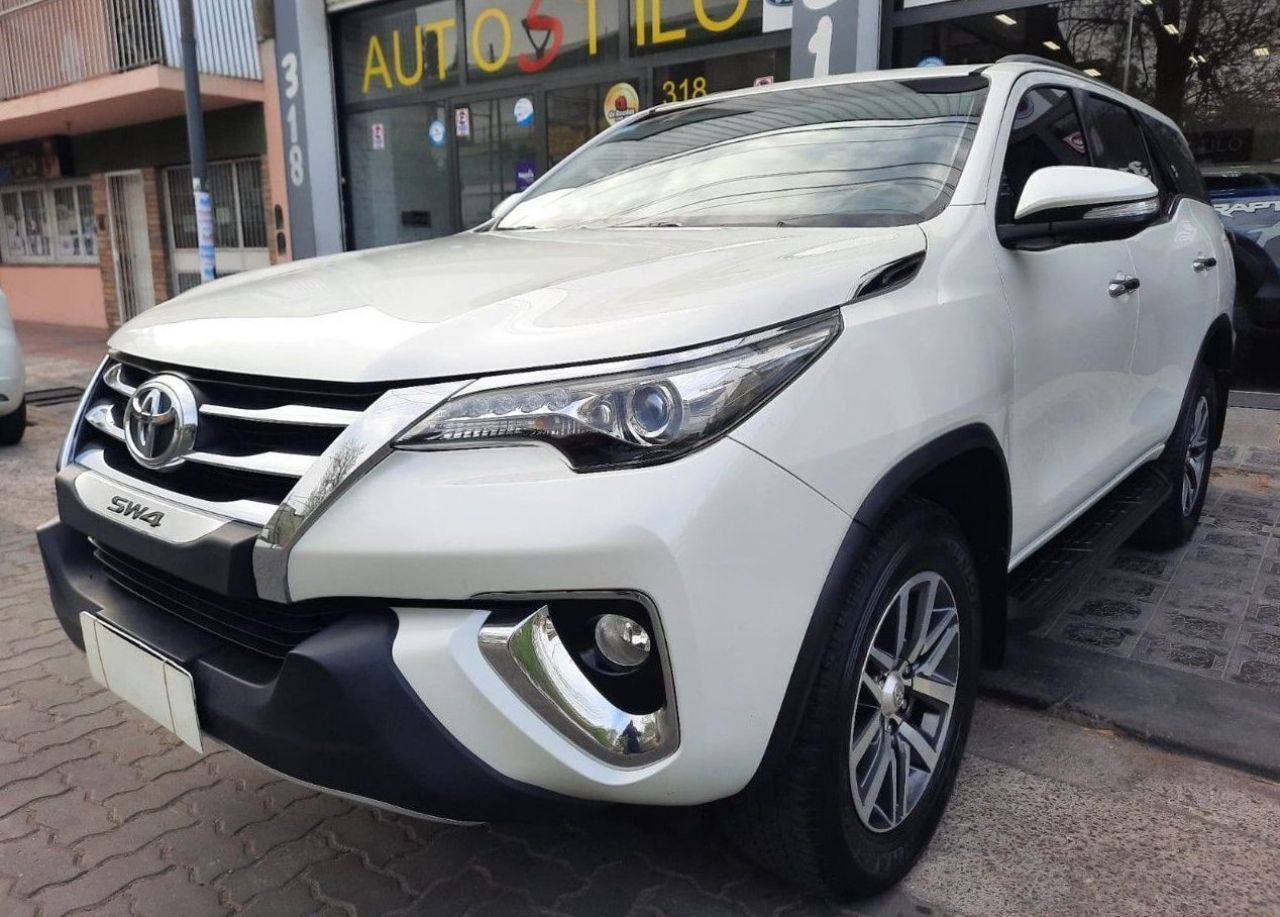 Toyota Hilux SW4 Usado en Mendoza, deRuedas