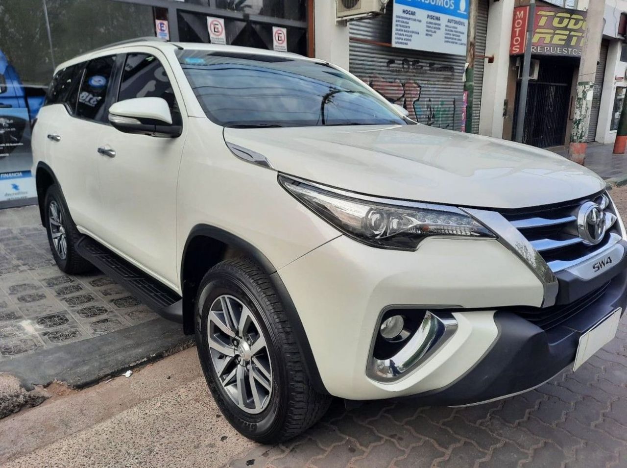 Toyota Hilux SW4 Usado en Mendoza, deRuedas