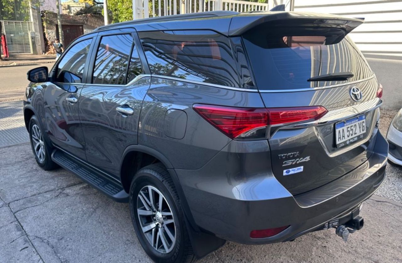 Toyota Hilux SW4 Usado en San Luis, deRuedas