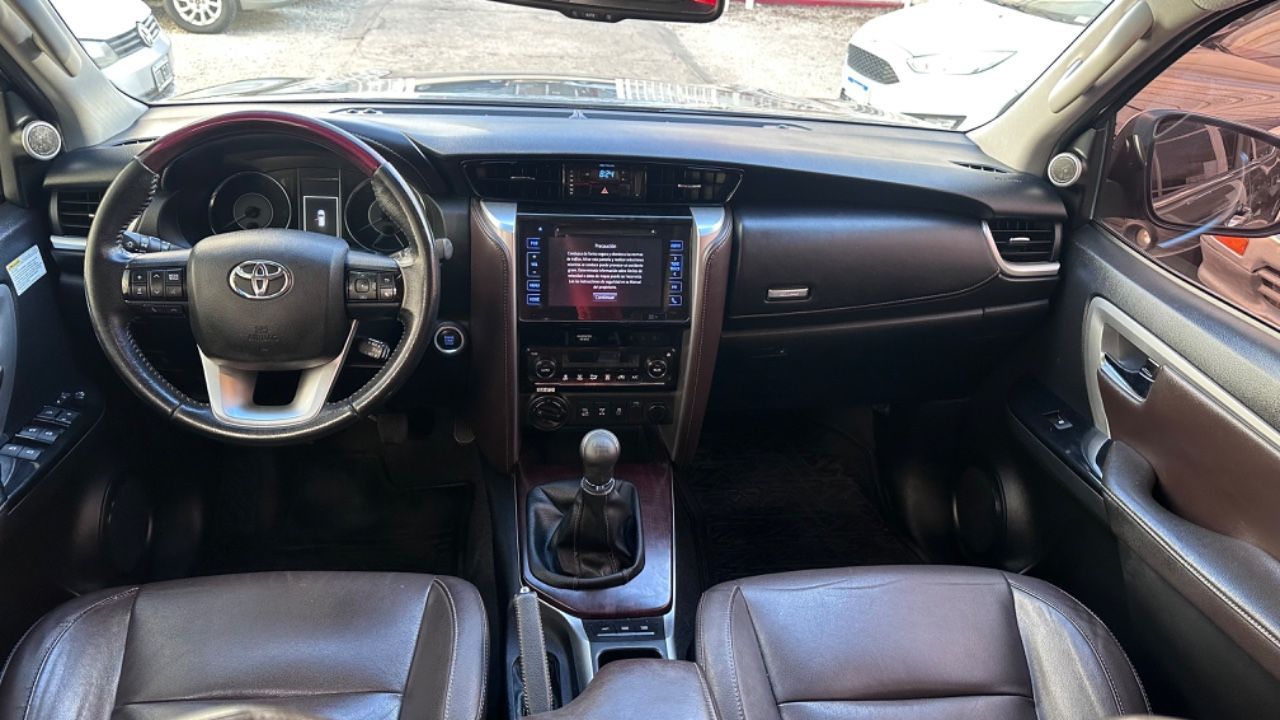 Toyota Hilux SW4 Usado en San Luis, deRuedas