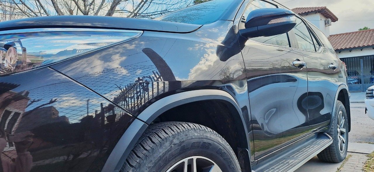 Toyota Hilux SW4 Usado en Mendoza, deRuedas