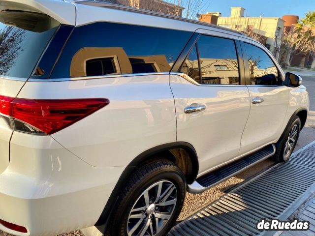 Toyota Hilux SW4 Usado en Mendoza, deRuedas