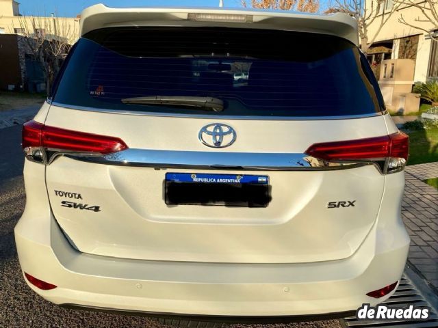 Toyota Hilux SW4 Usado en Mendoza, deRuedas