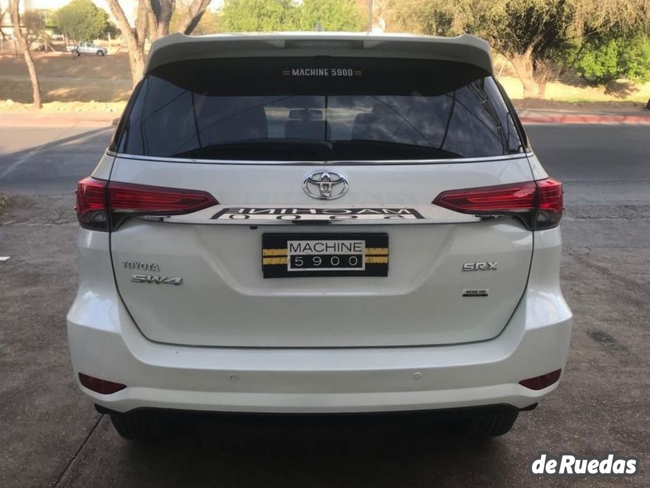 Toyota Hilux SW4 Usado en Córdoba, deRuedas