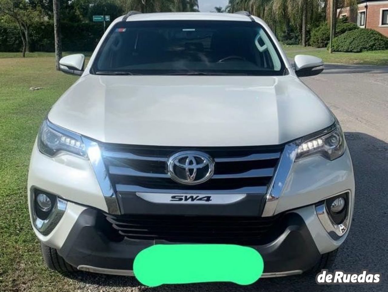 Toyota Hilux SW4 Usado en Tucumán, deRuedas