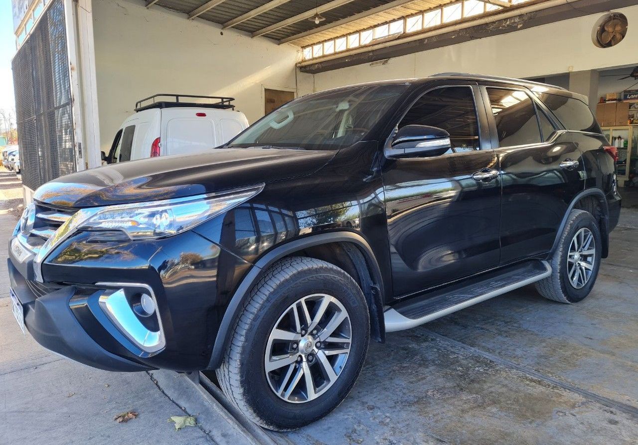 Toyota Hilux SW4 Usado en Mendoza, deRuedas