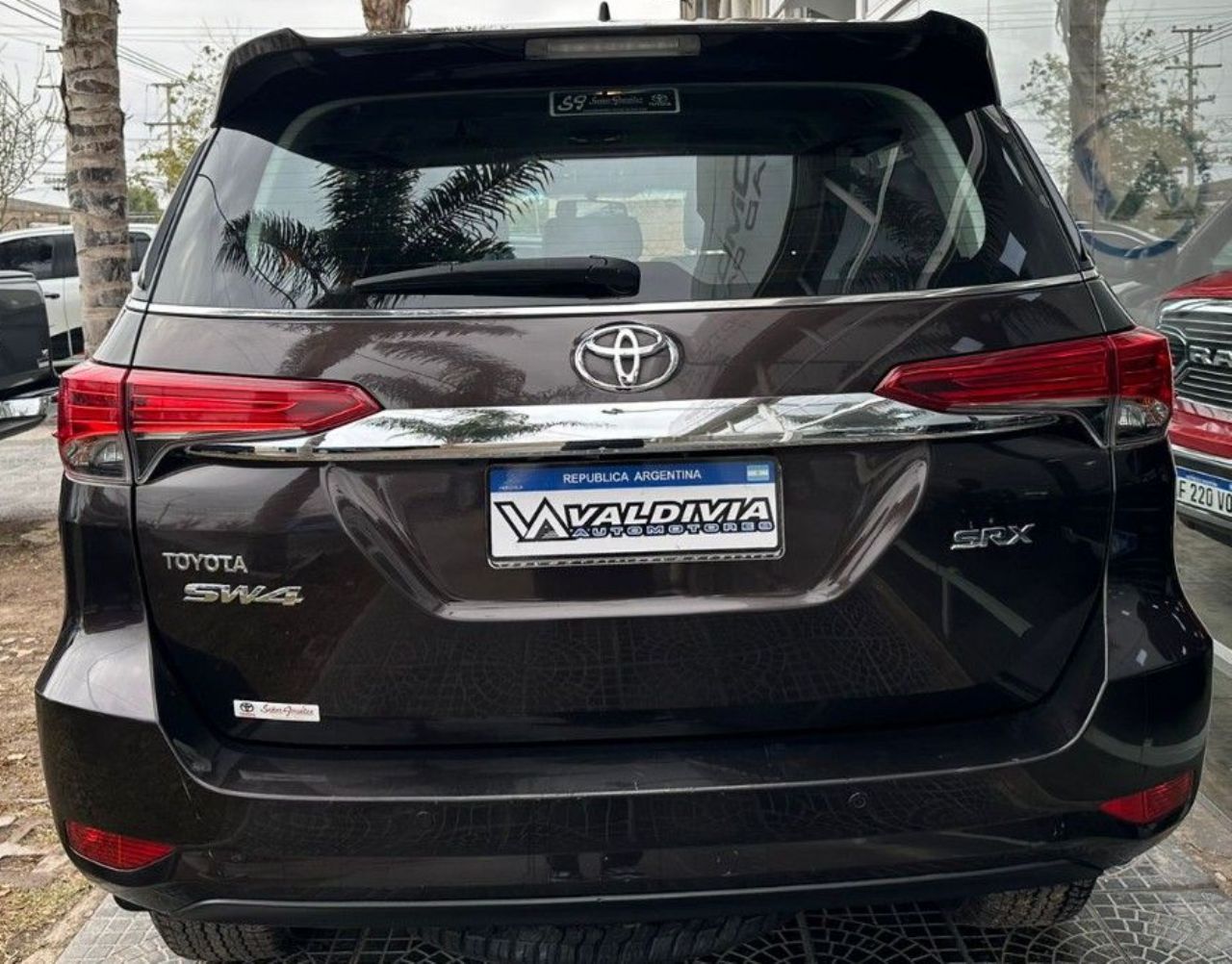 Toyota Hilux SW4 Usado en San Juan, deRuedas
