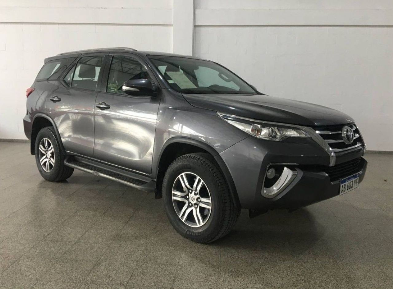 Toyota Hilux SW4 Usado en San Luis, deRuedas