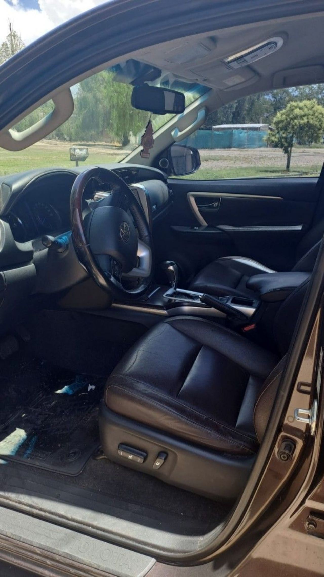 Toyota Hilux SW4 Usado en Mendoza, deRuedas