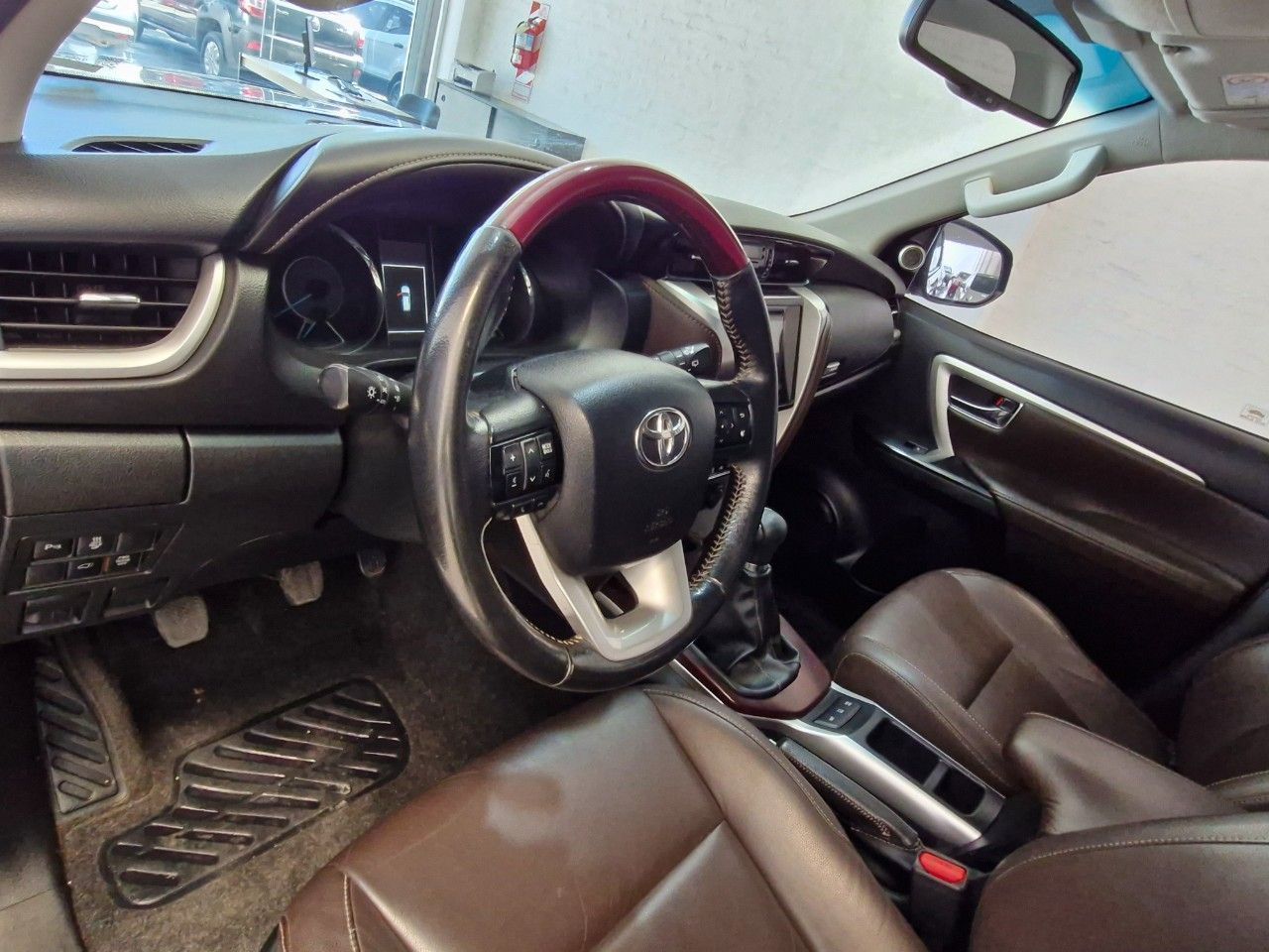Toyota Hilux SW4 Usado en Mendoza, deRuedas