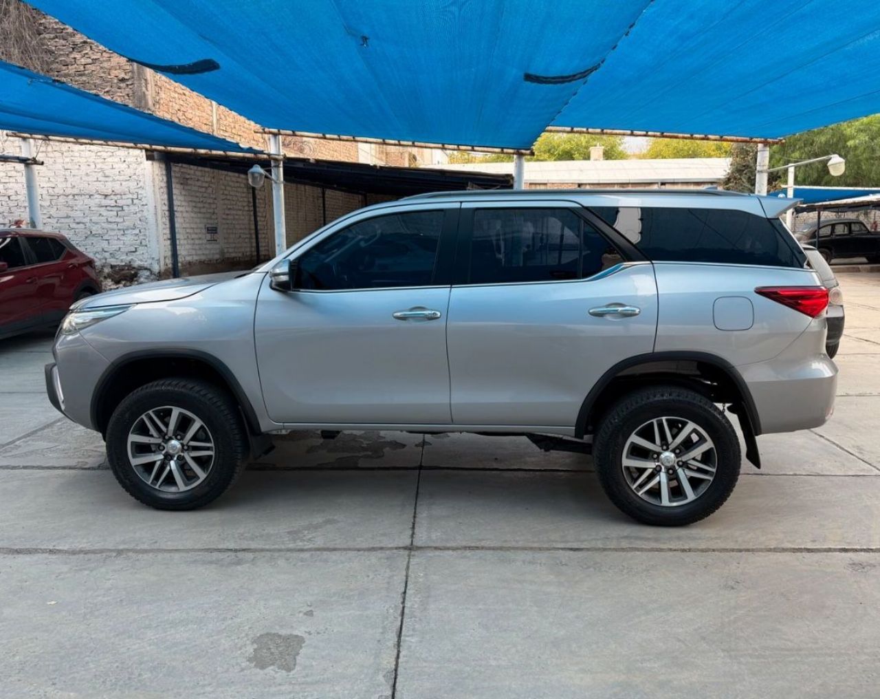 Toyota Hilux SW4 Usado en Mendoza, deRuedas