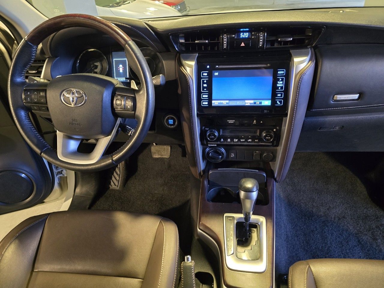 Toyota Hilux SW4 Usado Financiado en Mendoza, deRuedas