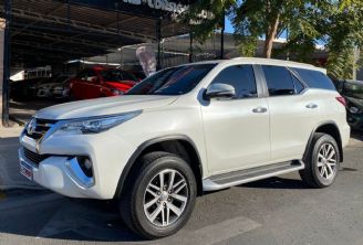 Toyota Hilux SW4 Usado en San Juan Financiado