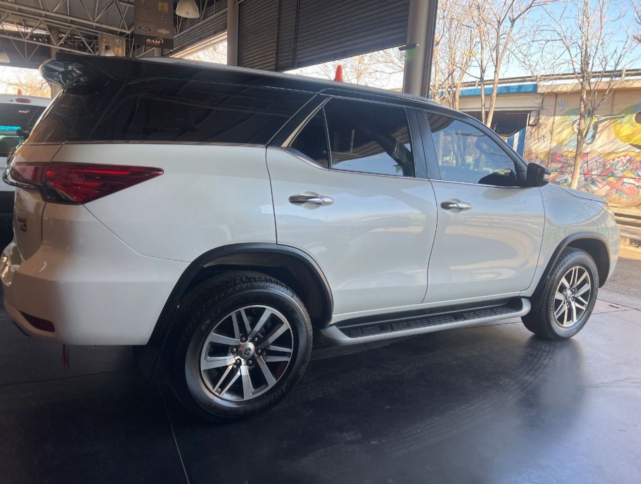 Toyota Hilux SW4 Usado Financiado en Mendoza, deRuedas