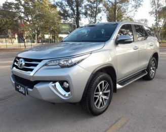 Toyota Hilux SW4 Usado en Córdoba Financiado