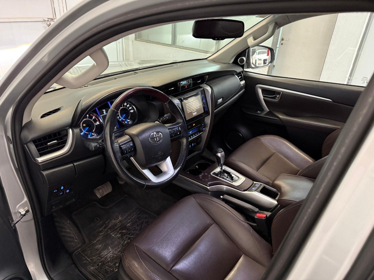 Toyota Hilux SW4 Usado Financiado en Mendoza, deRuedas