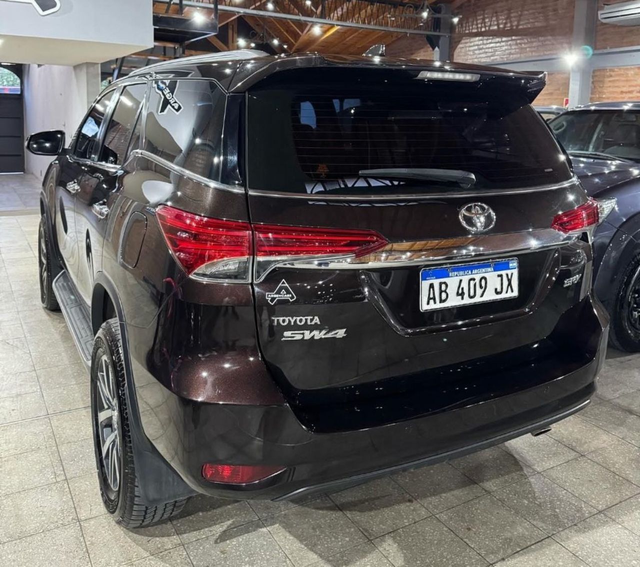 Toyota Hilux SW4 Usado Financiado en San Juan, deRuedas