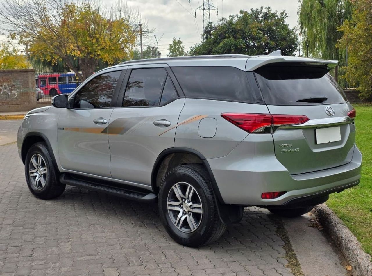 Toyota Hilux SW4 Usado en Mendoza, deRuedas