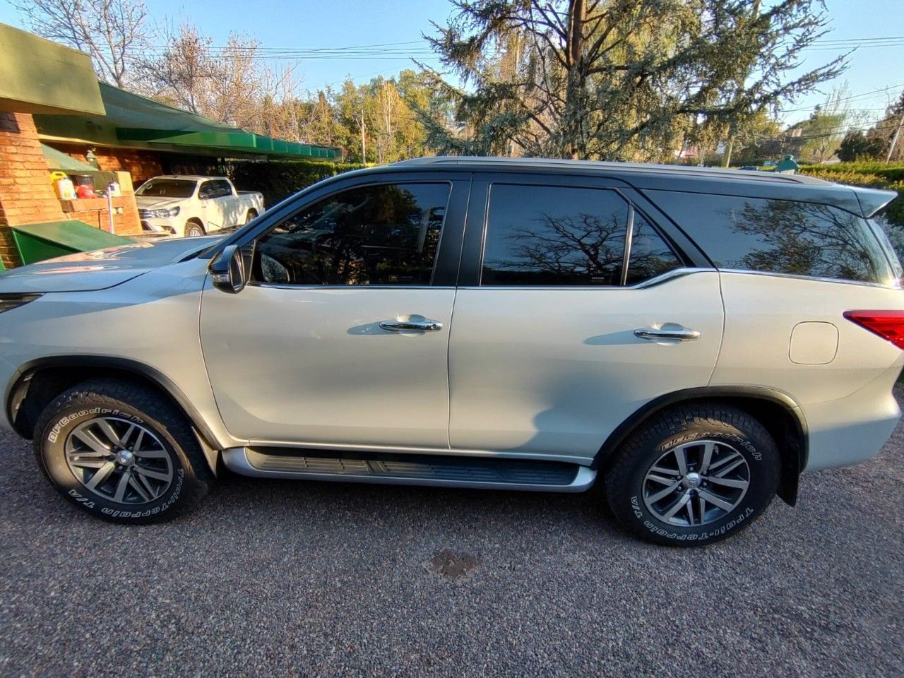 Toyota Hilux SW4 Usado en Mendoza, deRuedas
