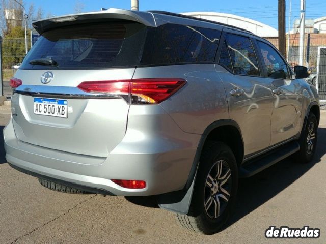 Toyota Hilux SW4 Usado en Mendoza, deRuedas